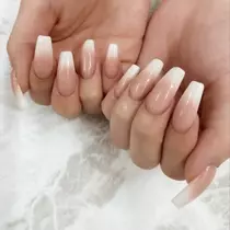 荒木 ナツミ