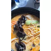 佐野 エマ