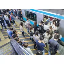 エミ （スタッフ）