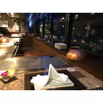 一咲 エム
