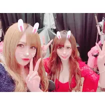 あいな