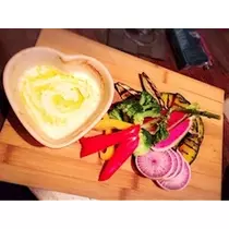 愛羽 仁美