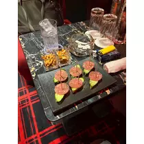 マコト