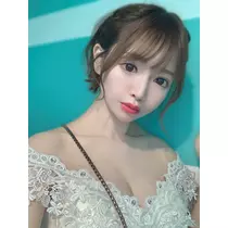 葉月 りほ