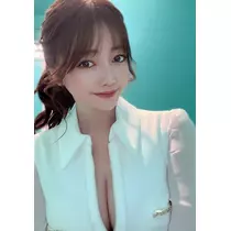 妃 えりな