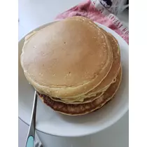 エミ （スタッフ）