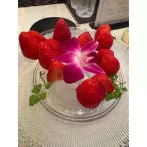 佐野 エマ