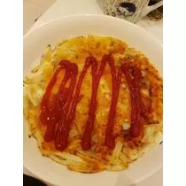 エミ （スタッフ）