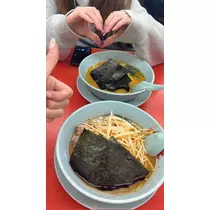佐野 エマ