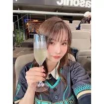 足立 はな
