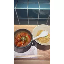 佐野 エマ