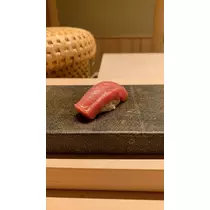 葉月 りほ