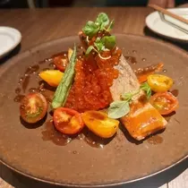 足立 はな