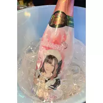 小鳥遊 もか