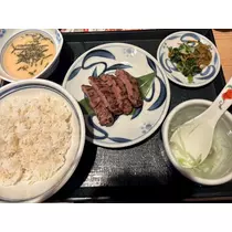 佐野 エマ