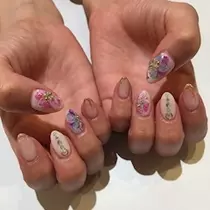 みあ