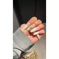 秋葉 夢羅