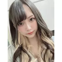 黒服みい