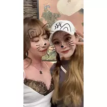 あや