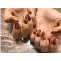 愛羽 仁美