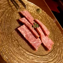 あいな