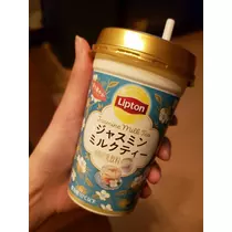 エミ （スタッフ）
