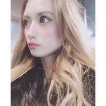 一咲 エム