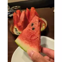 エミ （スタッフ）