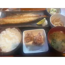 三鷹 真綺
