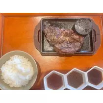 にゃる