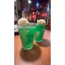 ティラノまな
