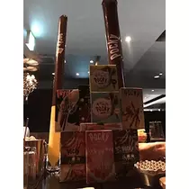 あきな