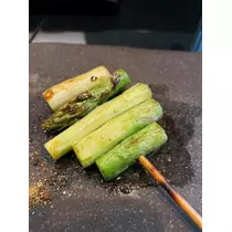 華