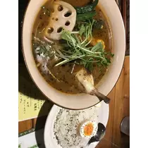 椿 はるな