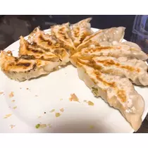 愛羽 仁美