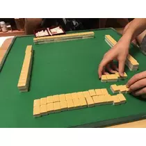 椿 はるな