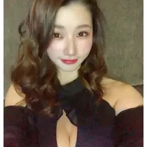足立 はな