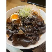 黒輝 りさ
