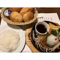 みさ