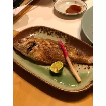 華