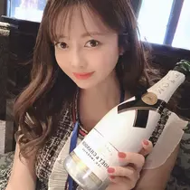 妃 えりな