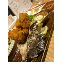 小川 真央