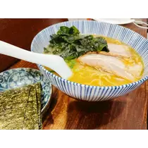 めい