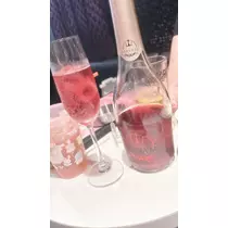 小鳥遊 もか