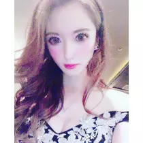 一咲 エム