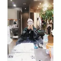 愛羽 仁美