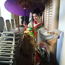 蓮見 リア
