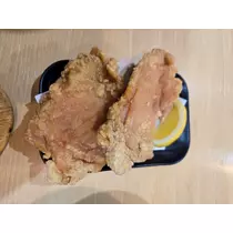 エミ （スタッフ）