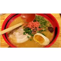 エミ （スタッフ）