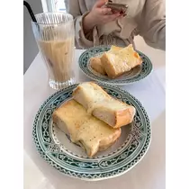 足立 はな